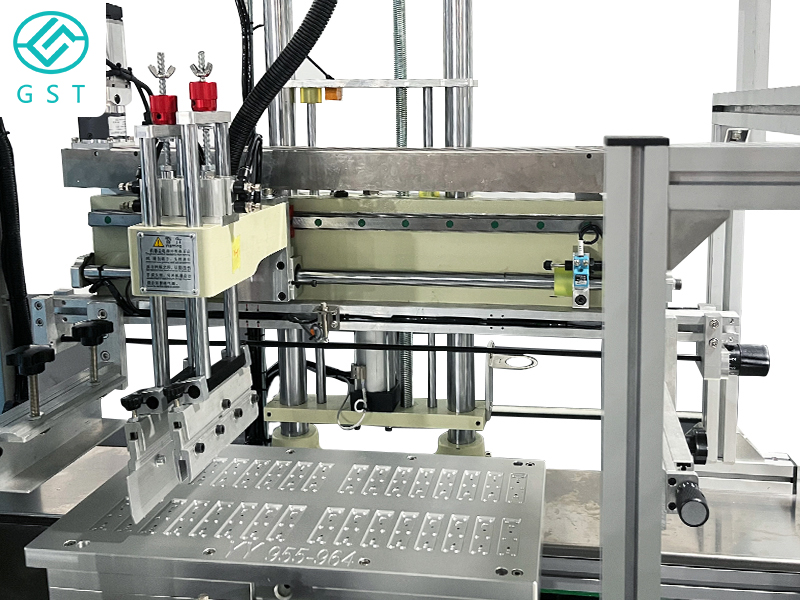 Automatic assembly machine-Multi-strip test card automatic assembly line