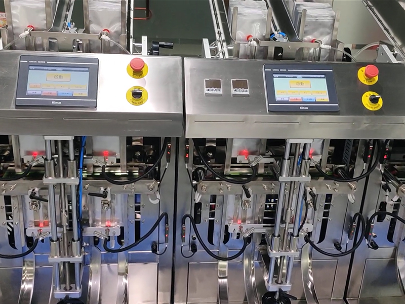 Riempitrice quantitativa automatica di liquidi: la combinazione di precisione ed efficienza